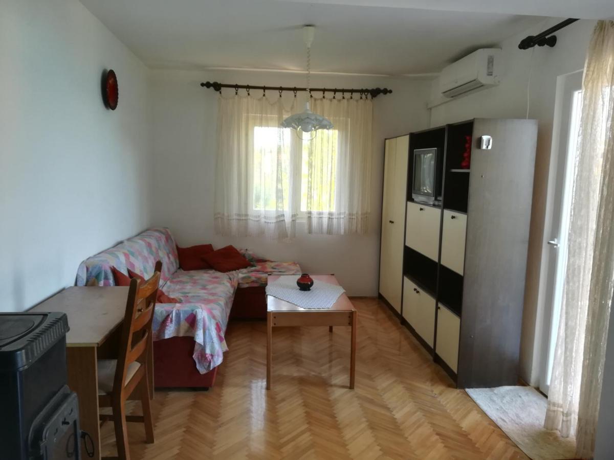 אוגייאן Apartment Porat מראה חיצוני תמונה